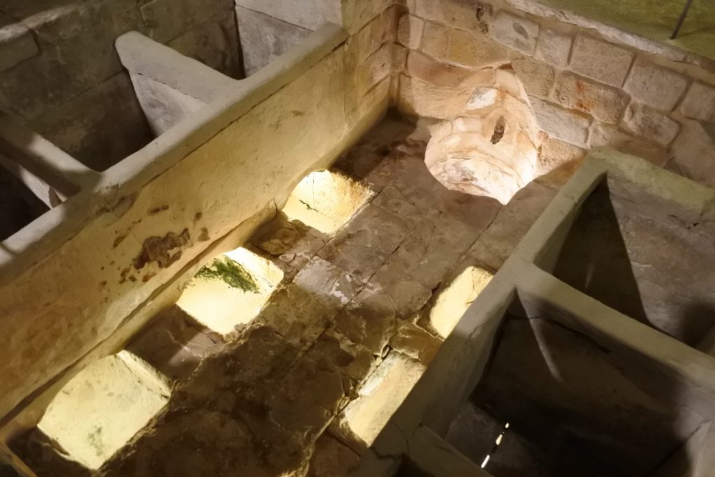 Libano: dalla valle della Bekaa a Tiro 15 sidone museo del sapone 1