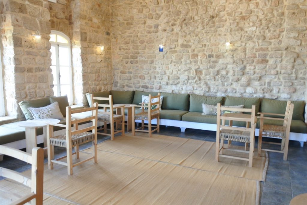 Libano: dalla valle della Bekaa a Tiro 14 sidone ristorante tawlet 1
