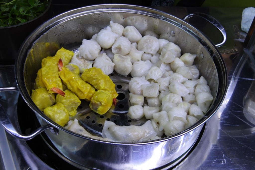 Viaggio in Vietnam: il Sud e il Centro tra templi, mare, frutta esotica e grattacieli 3 can tho street food 4