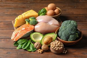 Dieta a Zona: cos&rsquo;&egrave;, come funziona, esempio di men&ugrave;, benefici e critiche