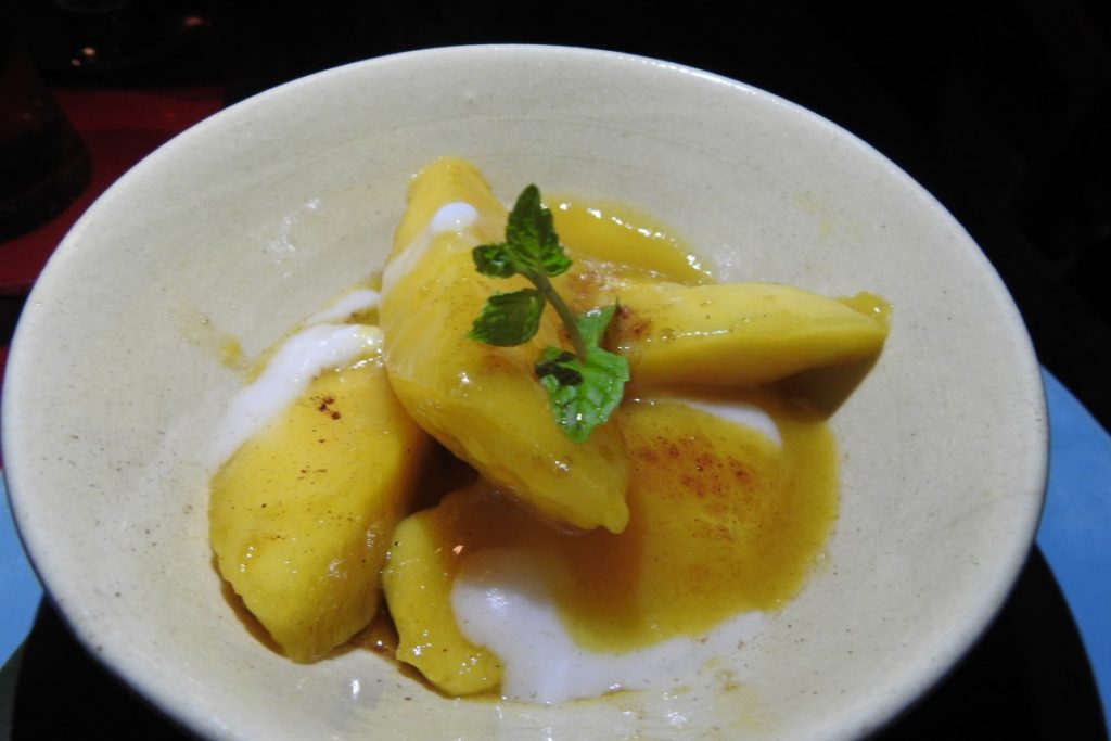 Viaggio in Vietnam: il Sud e il Centro tra templi, mare, frutta esotica e grattacieli 2 hoi an catena mango mango 3