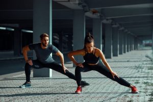 Sport di coppia: benefici e circuito fitness per tonificarsi e migliorare l&rsquo;intesa