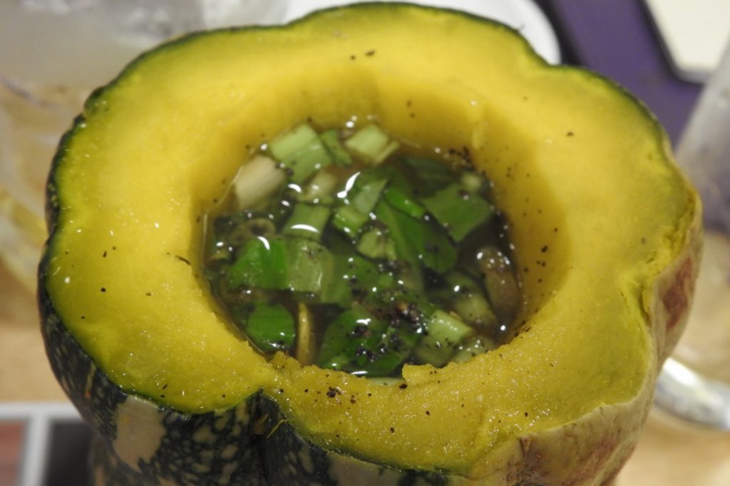 Viaggio in Vietnam: il Sud e il Centro tra templi, mare, frutta esotica e grattacieli 1 zuppe vietnamite 3