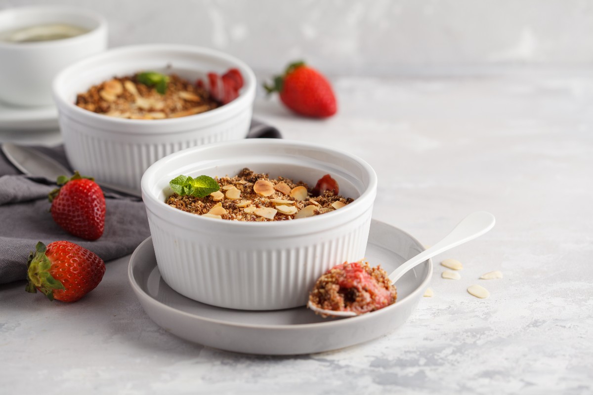 Crumble di fragole: dessert leggero e senza glutine 2 crumble di fragole senza glutine