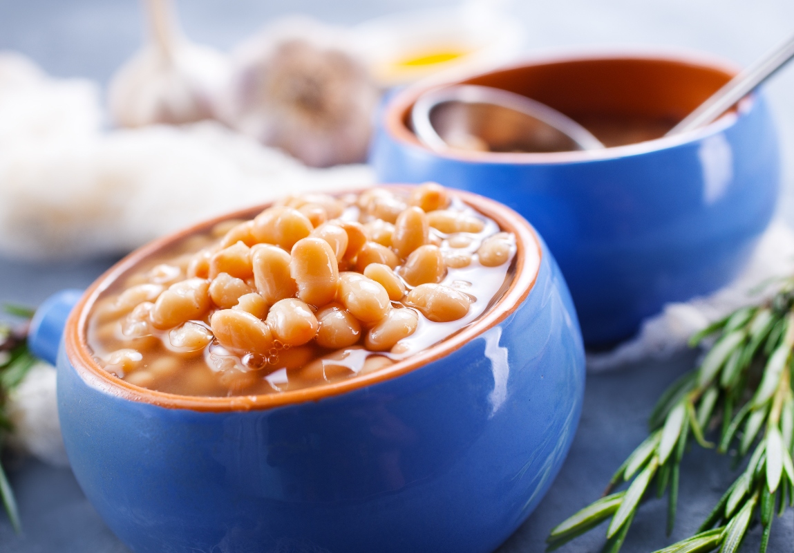 Alimentazione over 65: dieta, fabbisogno calorico e cibi per rimanere in forma 6 alimentazione over 65: cibi per fare il pieno di energia
