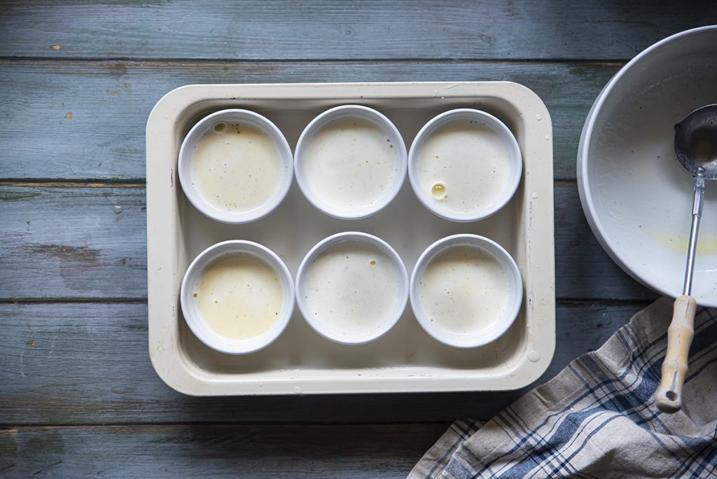 Creme brulee: la ricetta senza panna 4 preparazione cocotte