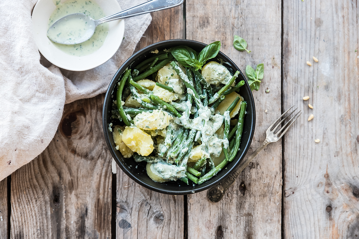 Gambe leggere: i cibi e le ricette che favoriscono la circolazione 6 ricette con fagiolini: insalata di patate e fagiolini