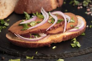Affettato vegetale: cos&rsquo;&egrave;, propriet&agrave;, come consumarlo. I consigli del nutrizionista
