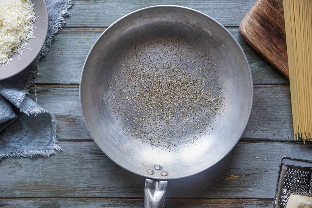 Cacio e pepe: ricetta fotografata passo dopo passo 4 cacio e pepe tre