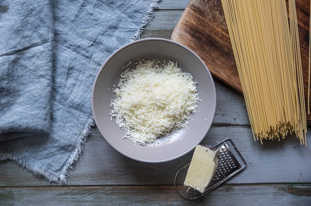 Cacio e pepe: ricetta fotografata passo dopo passo 3 cacio e pepe uno