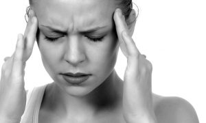 Emicrania: sintomi, tipi e rimedi per il mal di testa