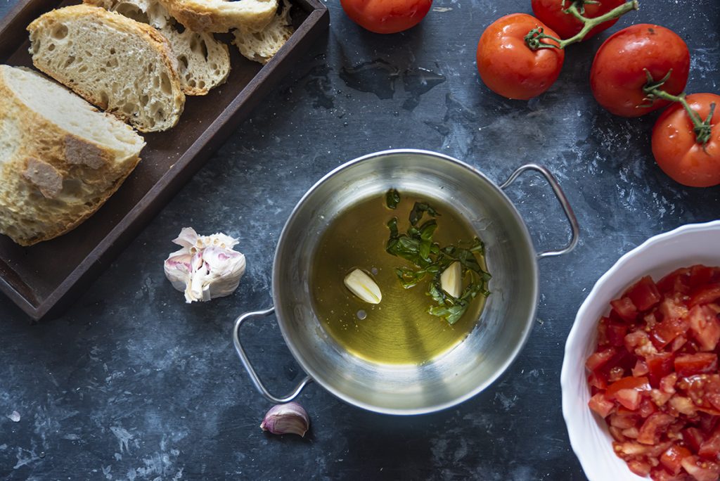 Pappa al pomodoro: la ricetta originale toscana 3 pappa al pomodoro aglio due