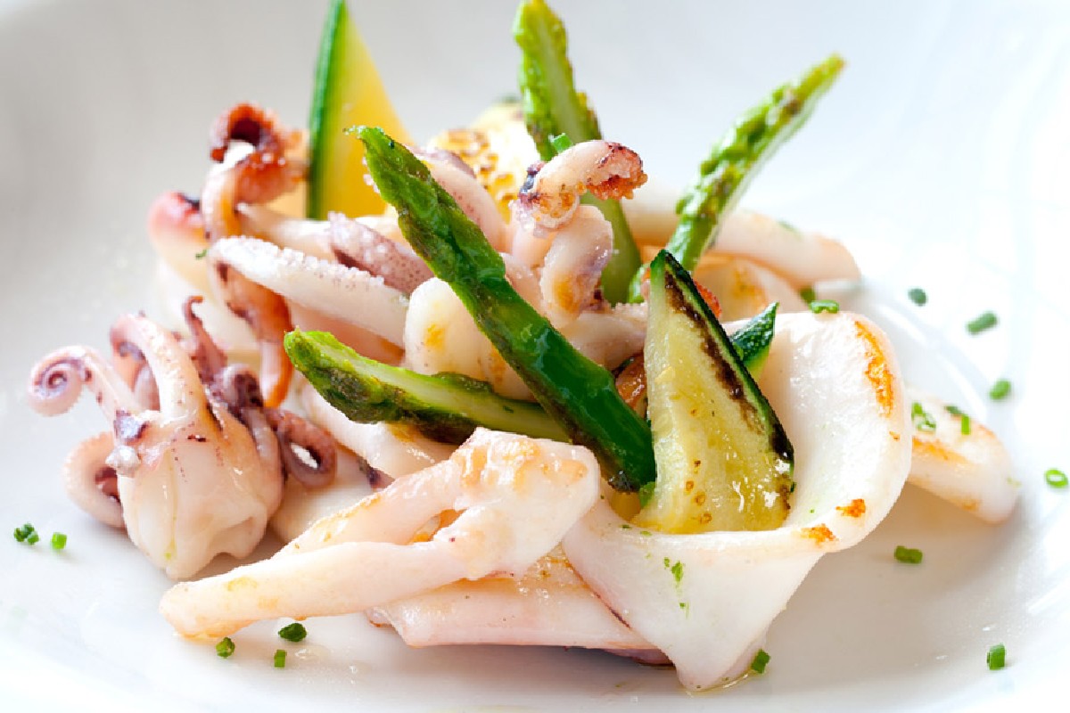 15 ricette con verdure di primavera, light e appetitose 1 insalata di seppie e asparagi