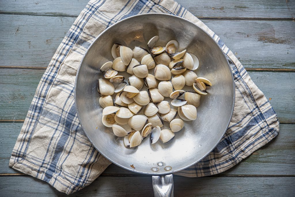 Risotto alla pescatora: un gustoso primo piatto di pesce 6 risotto pescatora vongole