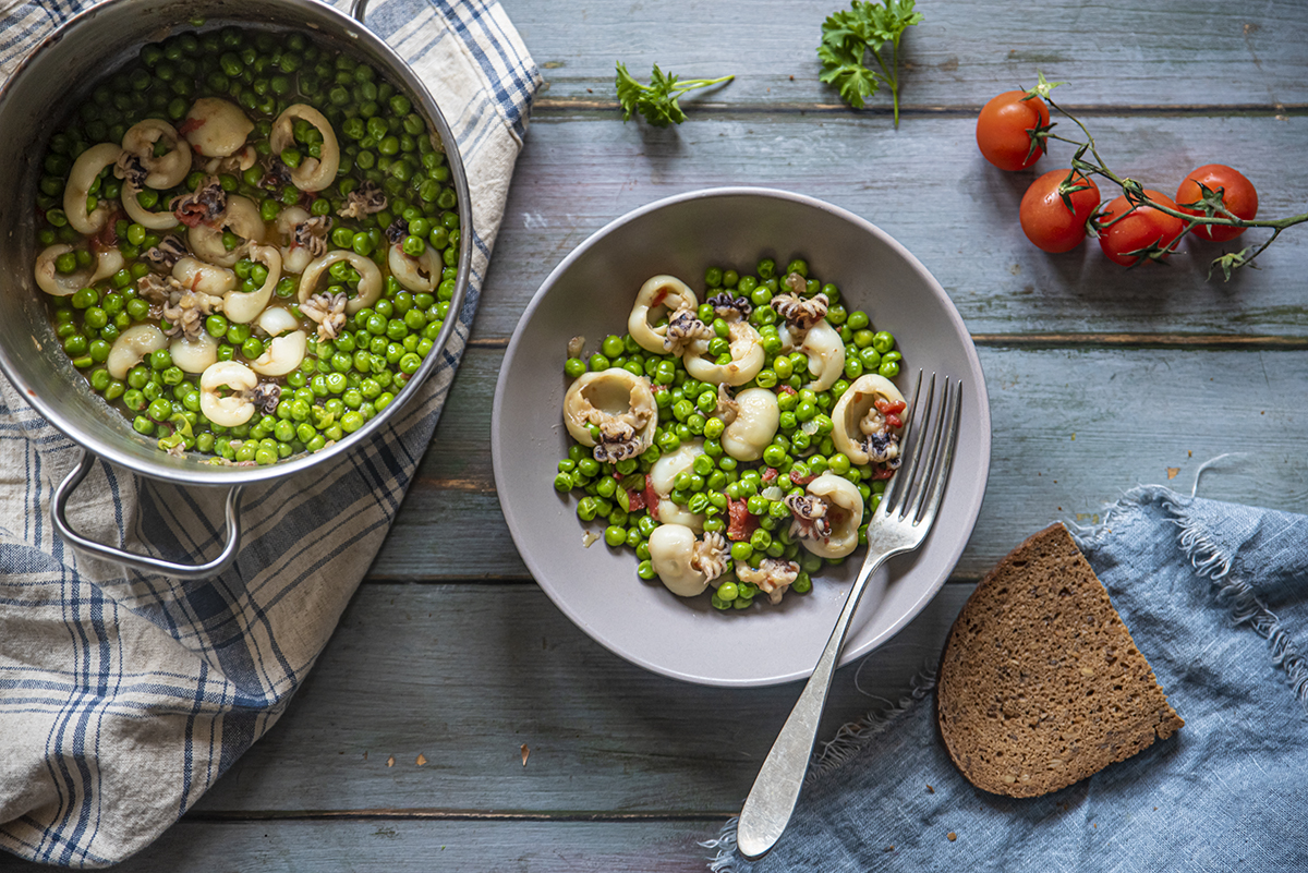 Le migliori ricette con piselli leggere e nutrienti di Melarossa 5 Seppie con piselli