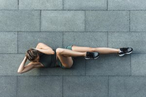 Allenamento funzionale: che cos&rsquo;&egrave;, benefici, scheda di allenamento e esempi di esercizi di functional training