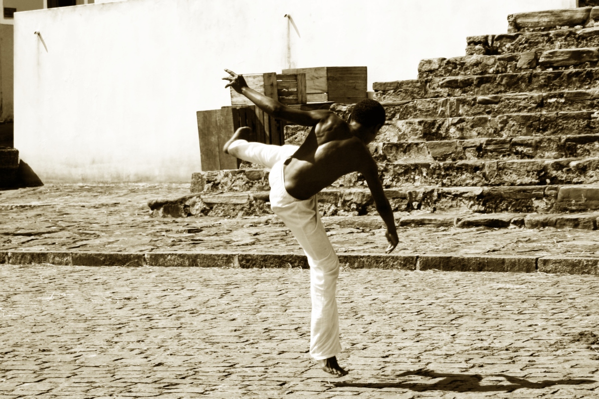 Capoeira: cos'è, storia, caratteristiche, come si svolge un combattimento, danza, musica e benefici 2 capoeira: storia