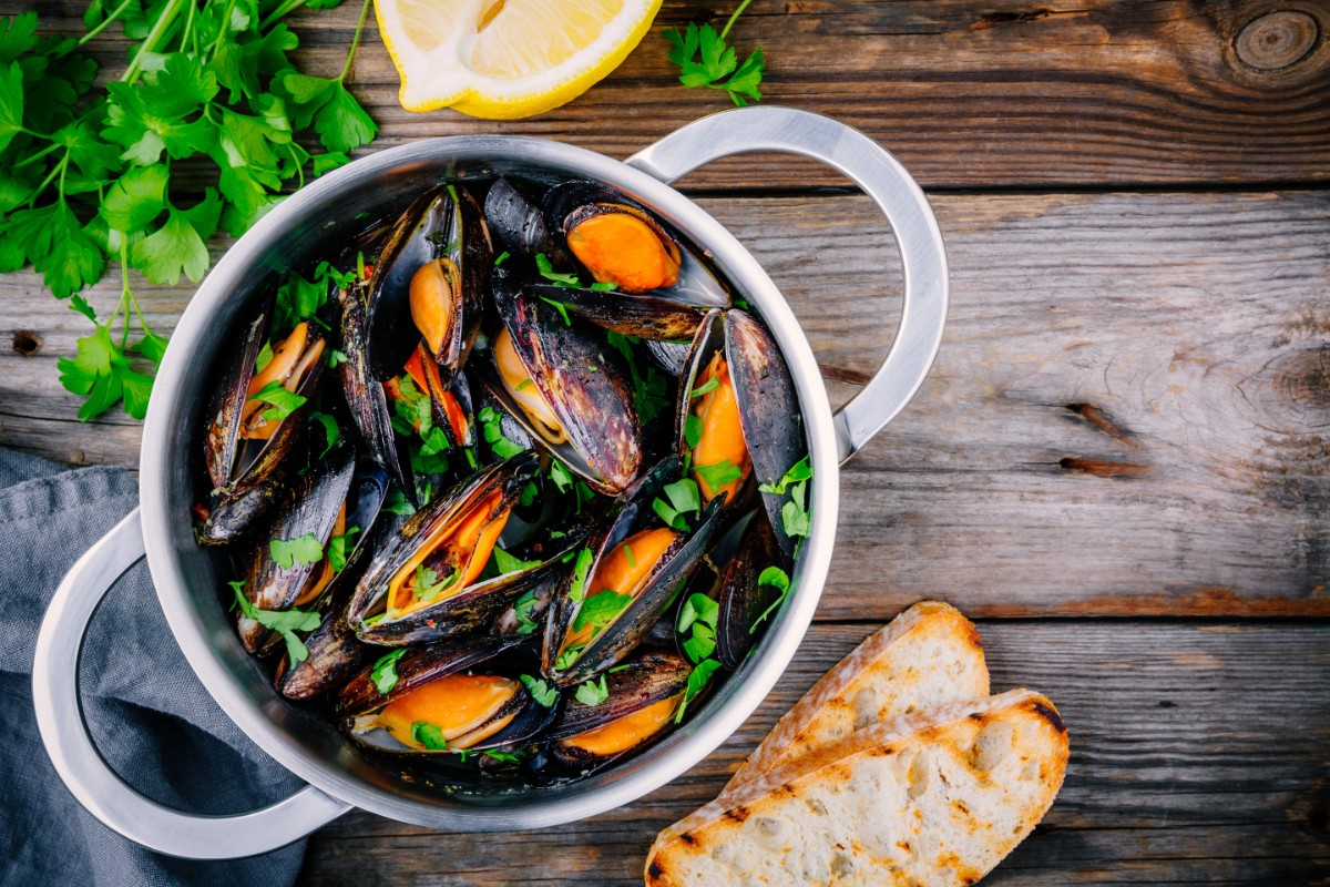 Cibi sotto le 100 calorie: 12 alimenti per variare la tua dieta 2 cozze cibi meno 100 calorie