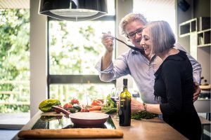 Un anno di dieta mediterranea sviluppa i batteri intestinali &ldquo;buoni&rdquo; e fa invecchiare in salute