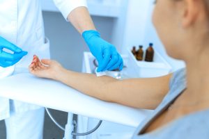 Sclerosi multipla: un esame del sangue pu&ograve; aiutare a prevedere se la malattia peggiorer&agrave;