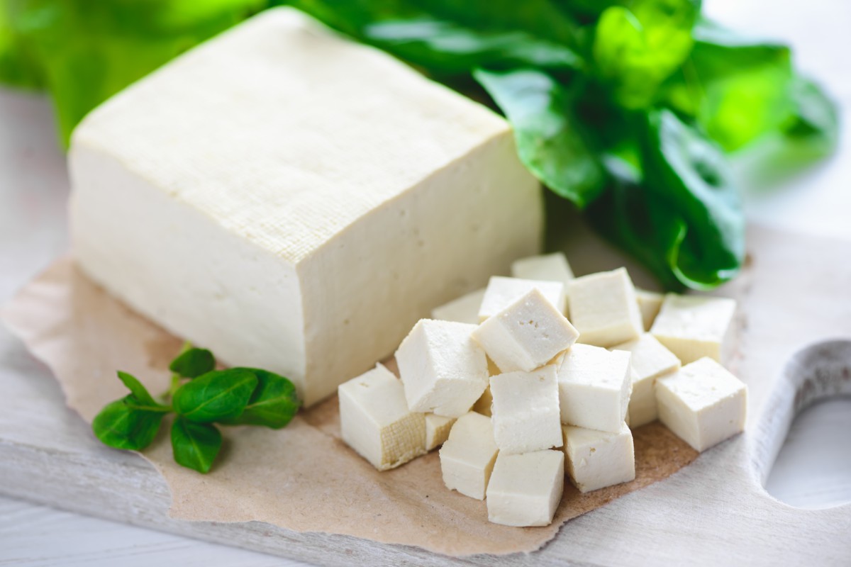 Cibi sotto le 100 calorie: 12 alimenti per variare la tua dieta 10 tofu cibi meno 100 calorie