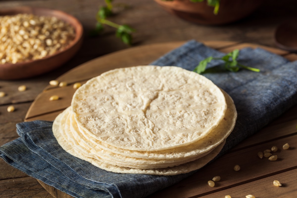 Cibi sotto le 100 calorie: 12 alimenti per variare la tua dieta 11 tortilla di mais cibi meno 100 calorie