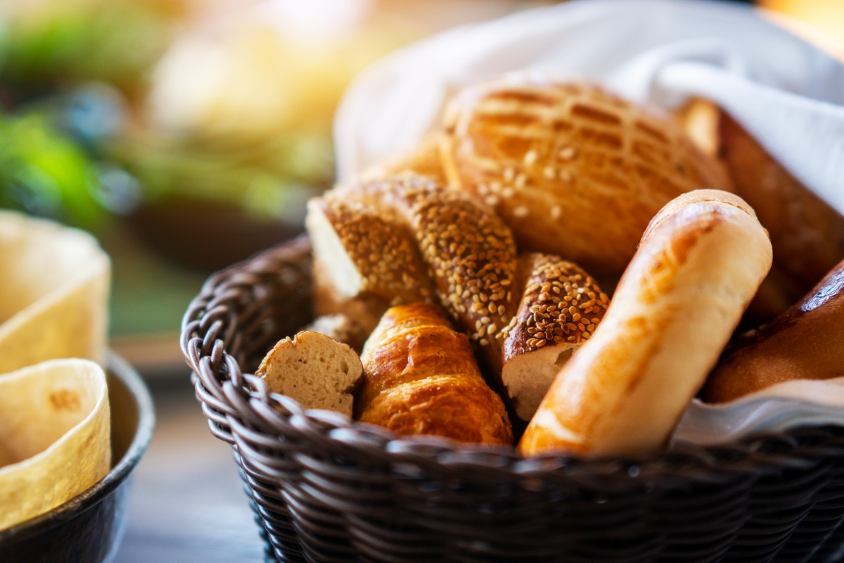 Tagliare calorie: a dieta non è tutto, ma qualche trucco aiuta! 19 tagliare le calorie cestino pane
