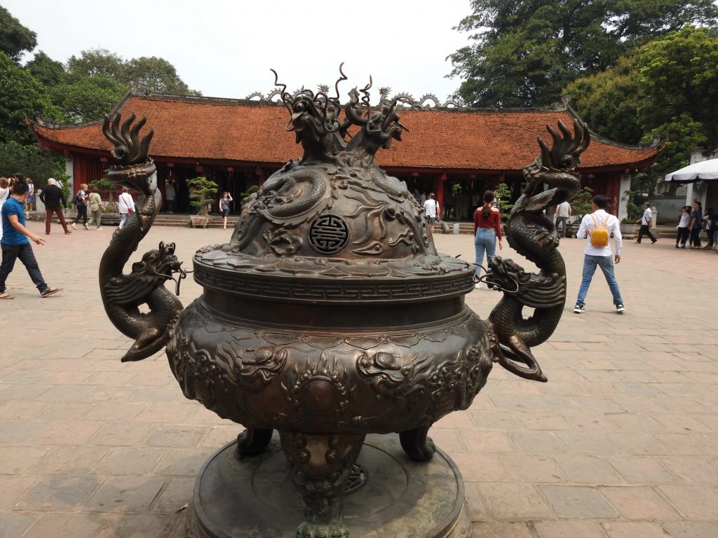 Viaggio in Vietnam: la capitale Hanoi al nord dell'isola 18 hanoi tempio della letteratura 6