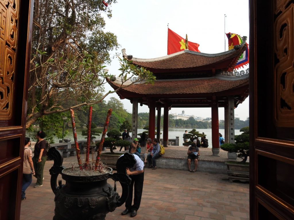 Viaggio in Vietnam: la capitale Hanoi al nord dell'isola 21 hanoi templi sul lago di hoan kiem 1
