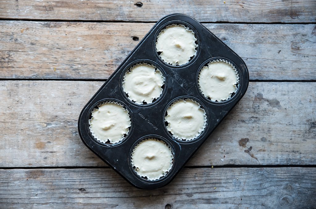 Mini cheesecake: la ricetta con ricotta e frutta 8 Mini cheesecake ricetta stampo