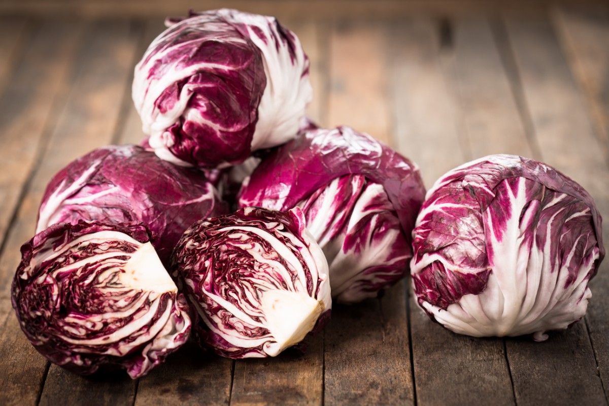 I cibi con meno di 50 calorie, perfetti per la dieta 14 radicchio rosso