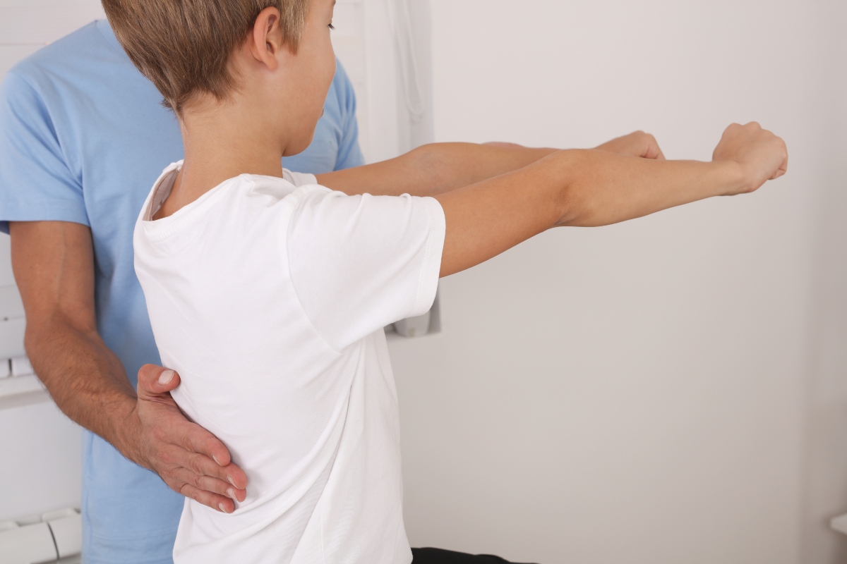 Scoliosi: cos'è, classificazioni, cause, sintomi e cura 11 scoliosi:fisioterapia