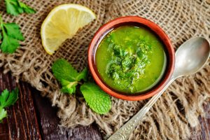 Un condimento da provare quest&rsquo;estate? La salsa alla menta!