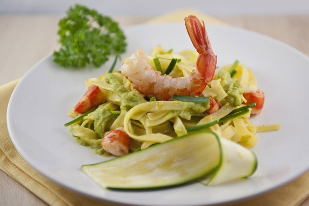 Peperoni, melanzane, zucchine: cucinali così! 6 tagliatelle gamberi e zucchine