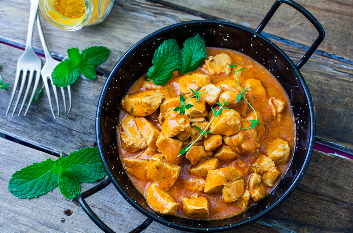 Secondi piatti veloci e facili: molte proposte da provare subito 10 secondi piatti veloci: pollo al curry