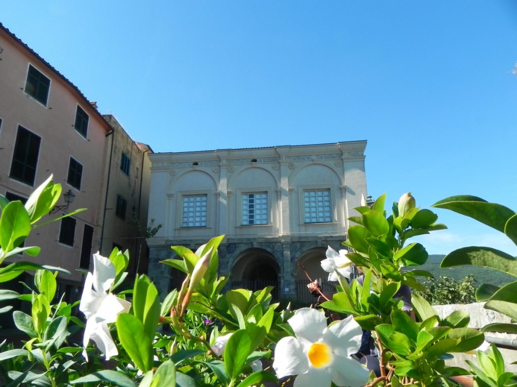 Alla scoperta di Porto Ercole: racconto estivo di un viaggio indimenticabile 8 porto ercole palazzo del governatore