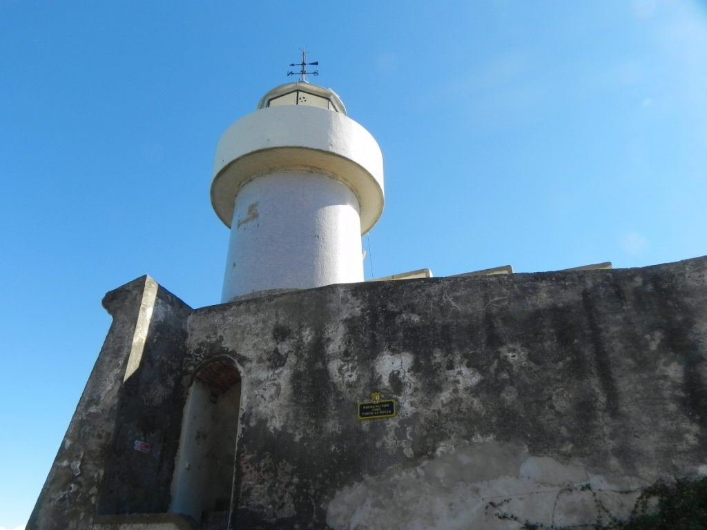 Alla scoperta di Porto Ercole: racconto estivo di un viaggio indimenticabile 10 porto ercole rocca faroJPG