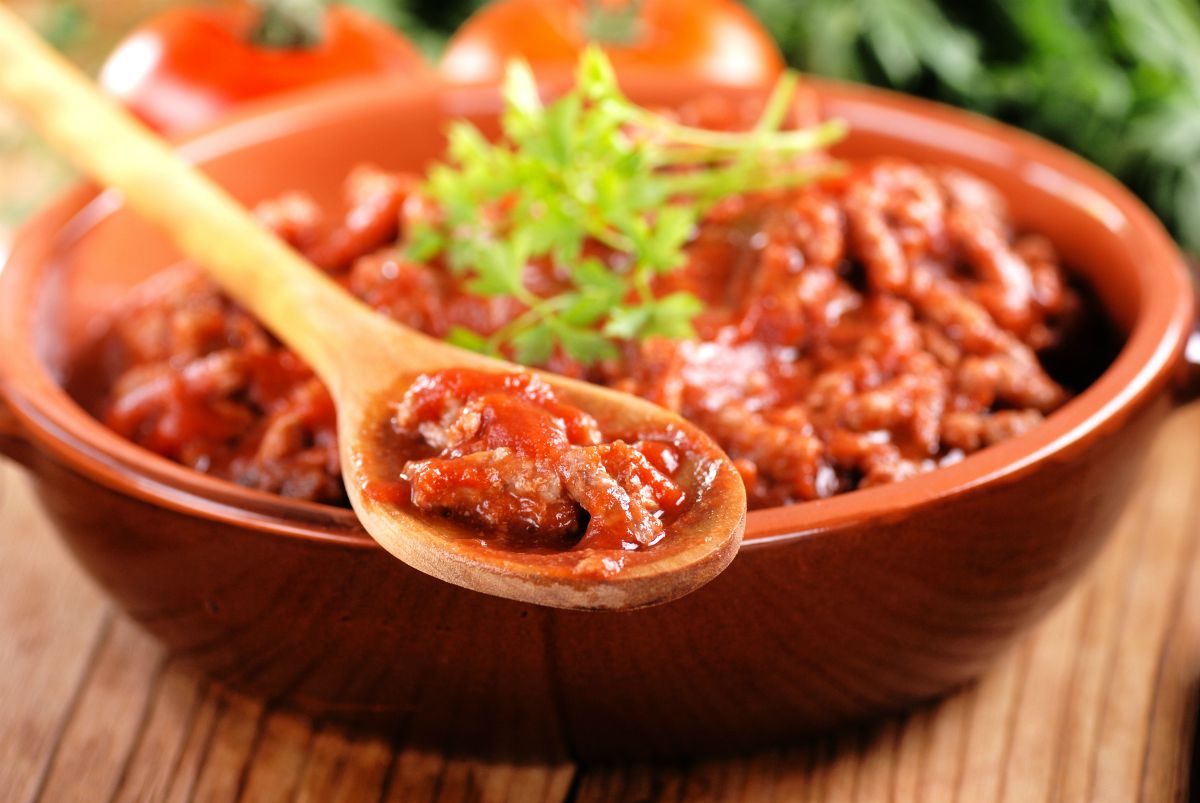 Il ragù alla bolognese: una ricetta leggera ma ricca di gusto! 3 Ragù alla bolognese: ricetta emiliana