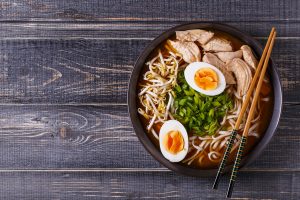 Ramen: cos&rsquo;&egrave;, la ricetta per farlo in casa