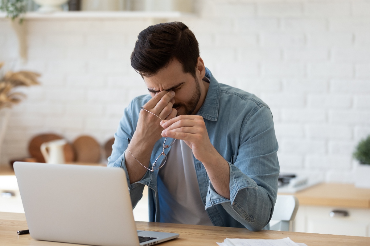 Astigmatismo: cos'è, cause, sintomi, diagnosi e cure 6 astigmatismo: sintomi