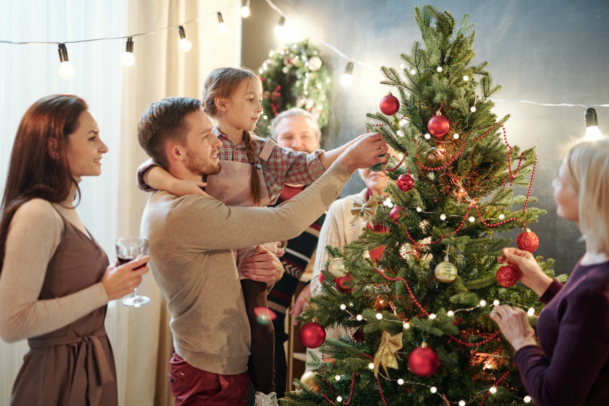 Albero di Natale: ecco perché è meglio farlo in anticipo 1 natale-famiglia
