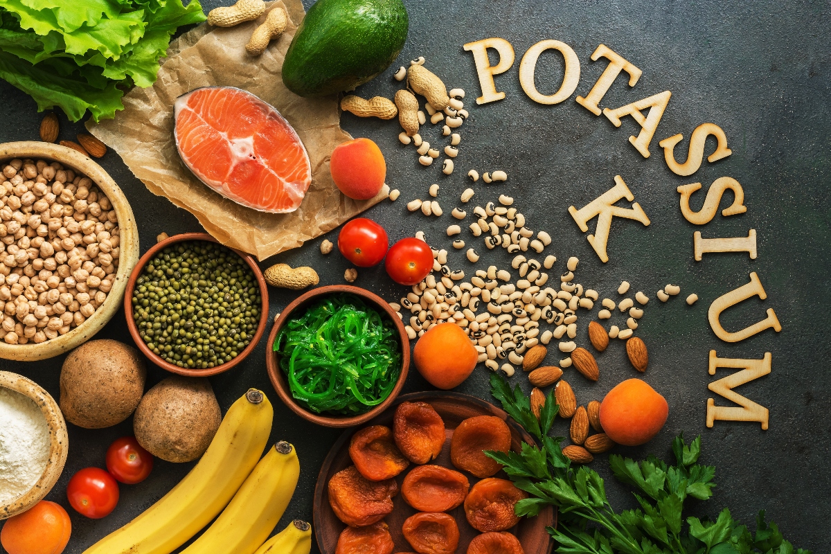 potassio: tanti alimenti ricchi di potassio, sfusi e nelle ciotole