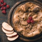 Schiacciata di mele, una torta bassa profumata e leggera 1 schiacciata di mele