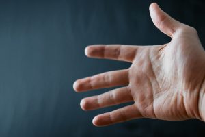 Sclerodermia: cos&rsquo;&egrave;, cause, sintomi, tipi, cure e prevenzione