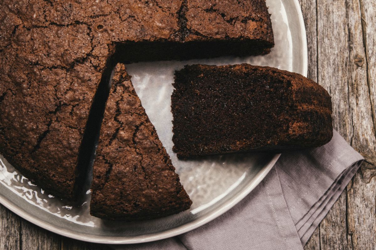 Torta al cioccolato: la ricetta del dolce più amato di sempre 6 Torta al cioccolato fondente
