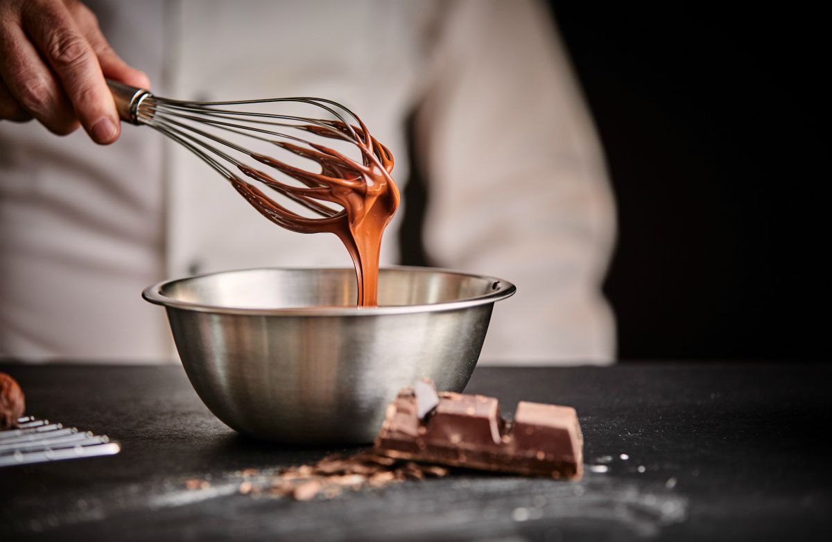 Torta al cioccolato: la ricetta del dolce più amato di sempre 2 Torta al cioccolato veloce