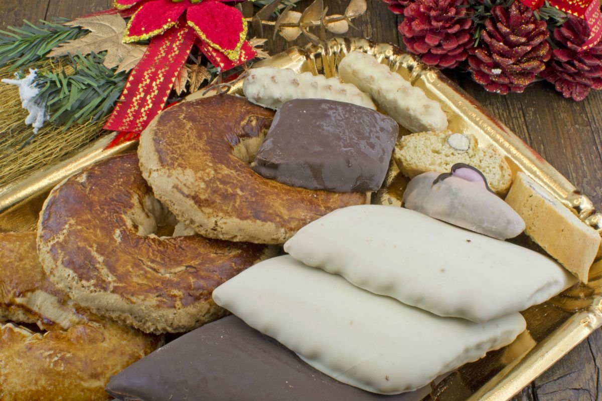 Mostaccioli: la ricetta napoletana per farli morbidi 4 mostaccioli natale