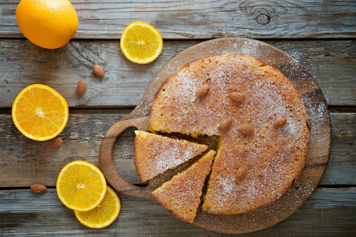 Torta all'arancia: la ricetta facile per farla soffice 2 torta all'arancia rovesciata