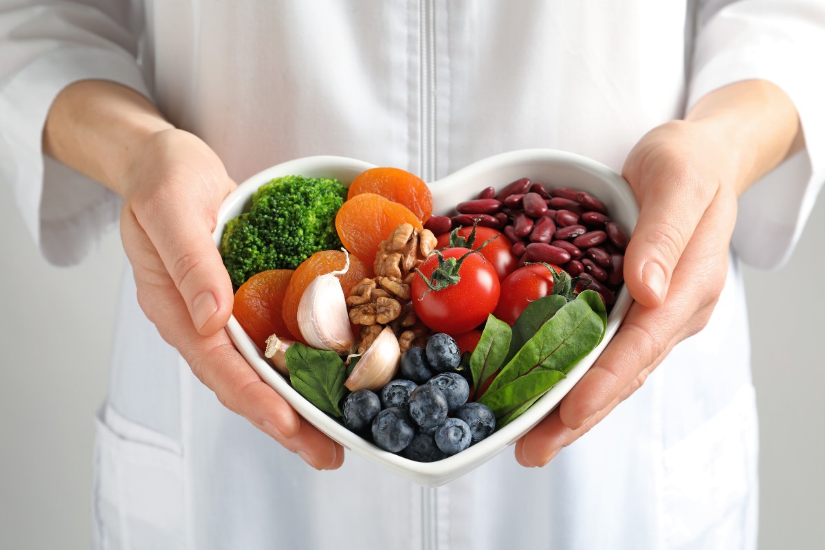 Dieta per l'acne: scopri che cosa mangiare per ridurre l'infiammazione 5 Dieta per l'acne mangiare equilibrato