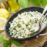 Risotto alle ortiche: la ricetta originale da leccarsi i baffi 1 risotto alle ortiche: ricetta